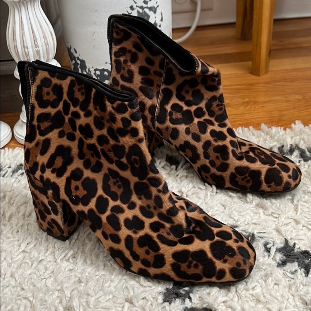 Stuart Weitzman leopard booties